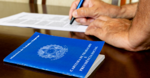 vagas-clt-ou-pj-emprego-autônomo